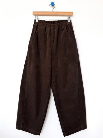 Le Bon Shoppe Arc corduroy pants . Chocolate