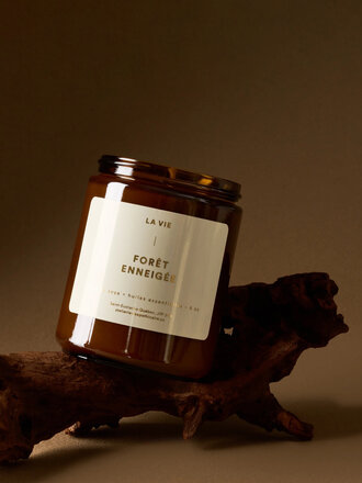 La Vie Apothicaire Soy Candle . Snowy Forest