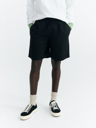 Thinking Mu Henry Organic Cotton Shorts. Black