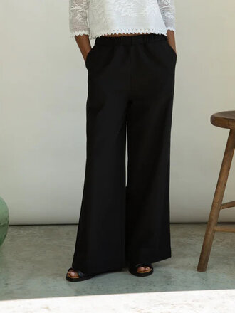 Beaumont Organic Zoya-May Cotton Linen Trousers . Black