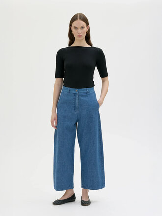 Maska Etsu Curved Leg Denim Trousers . Light Indigo