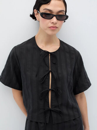 Rita Row Haut rayé en tissu texturé Vanitas . Noir