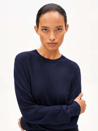 Armedangels Fine Knit Tencel Long-Sleeve Top . Navy