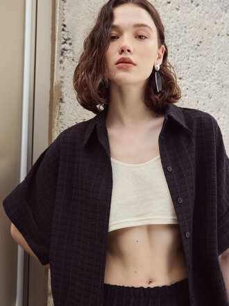 Eve Gravel Chemise à manches courtes Lexie . Noir