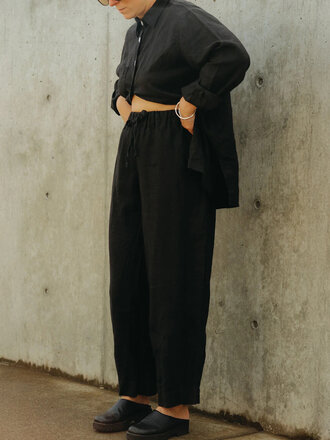 Shelter Pantalon en lin August . Noir