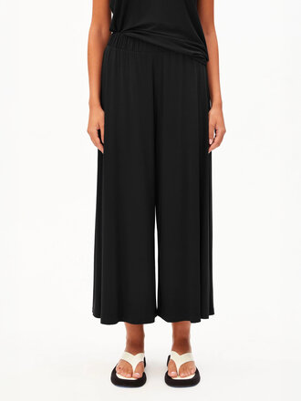 Armedangels Pantalon court en viscose . Noir