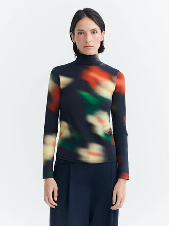 Thinking Mu Ellen Organic Cotton Top . Bloom