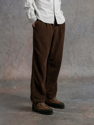 Kestin Doune Pant in Peat 8-Wale Organic Corduroy . Peat