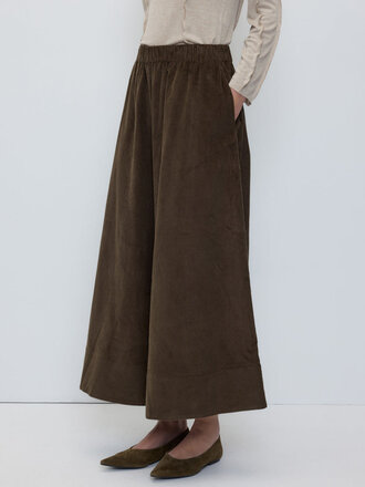 Rita Row Pantalon large en corduroy souple Lobe . Kaki