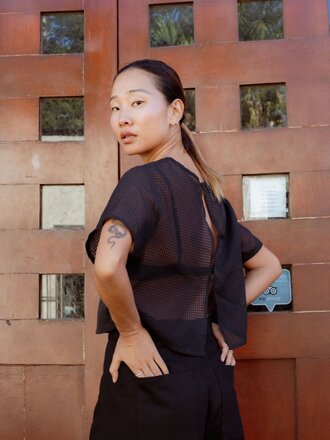 MAS Antigua top with square weave . Black