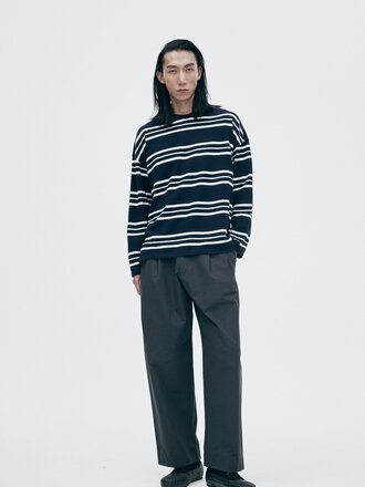 Unfeigned Long sleeve oversized t-shirt in Terry . Ivory and navy