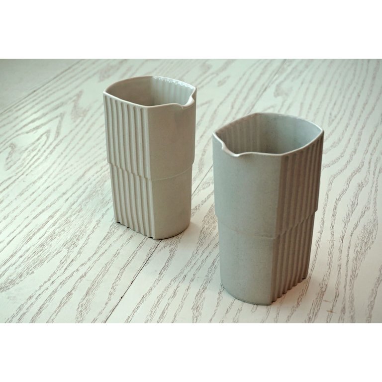 Jeremy Petrus designer Jeremy Petrus - Philk ceramic pitcher 0.8L, gray