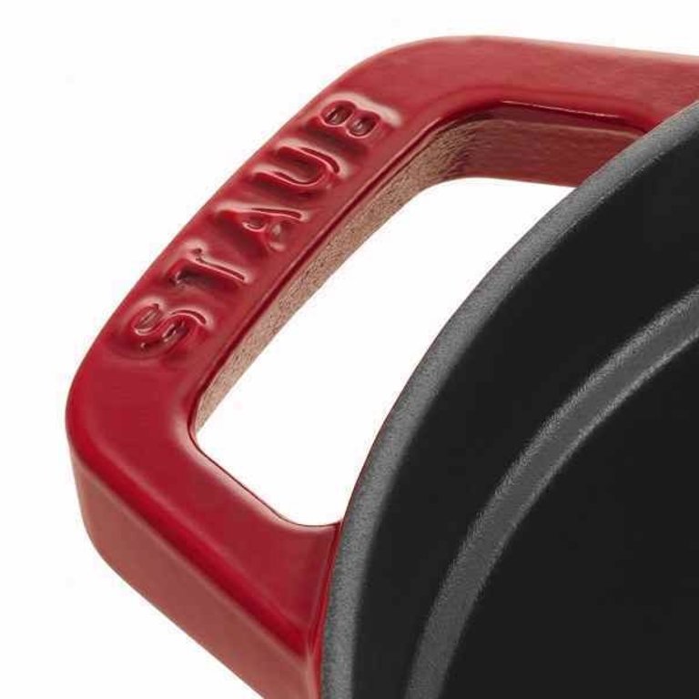 Staub Staub - 6.75 L Oval Cocotte - Cherry