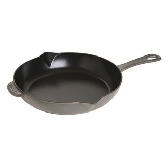 Staub Staub - Poêle avec bec verseur 30 cm - Gris Staub Staub - Poêle avec bec verseur 30 cm - Gris