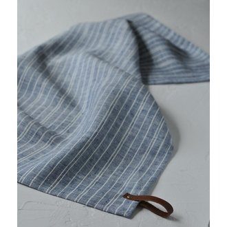 Linen Way Linen way - linge en lin Powell avec attache en cuir, 20"x28" Linen Way Linen way - linge en lin Powell avec attache en cuir, 20"x28"