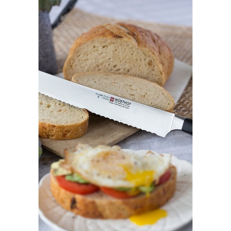 Wusthof Wüsthof  - 9" Double-Serrated Bread Knife - Classic Ikon