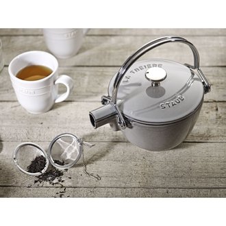 Staub Staub - Round enamelled cast iron teapot 1.1L, grey Staub Staub - Round enamelled cast iron teapot 1.1L, grey