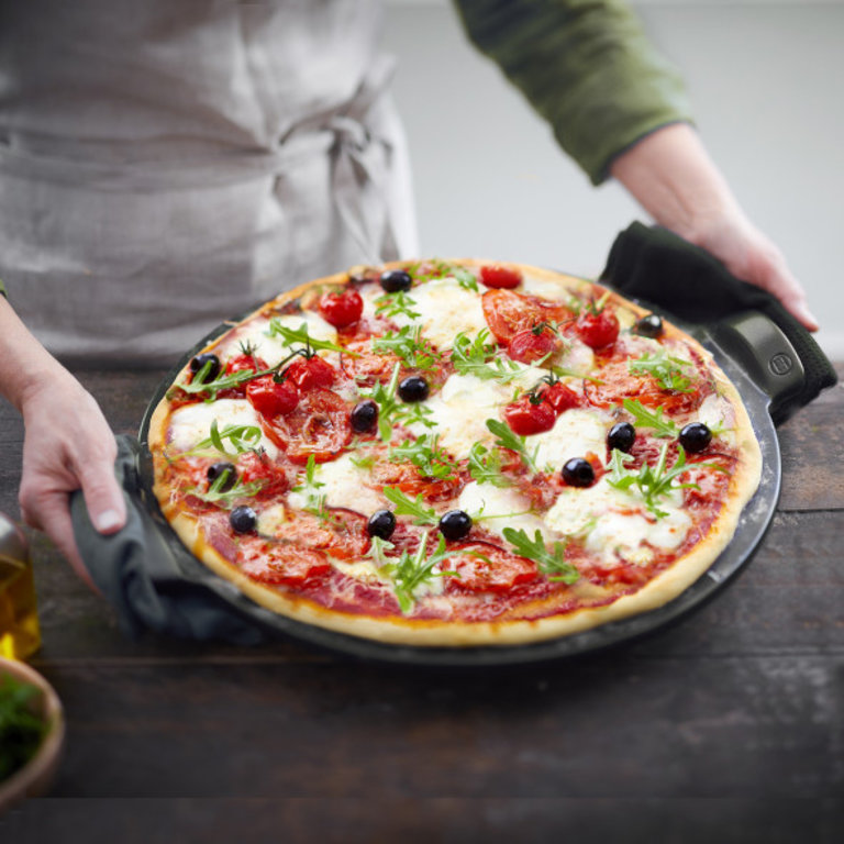 Émile Henry Émile Henry - Pizza Stone - Charcoal (Fusain)