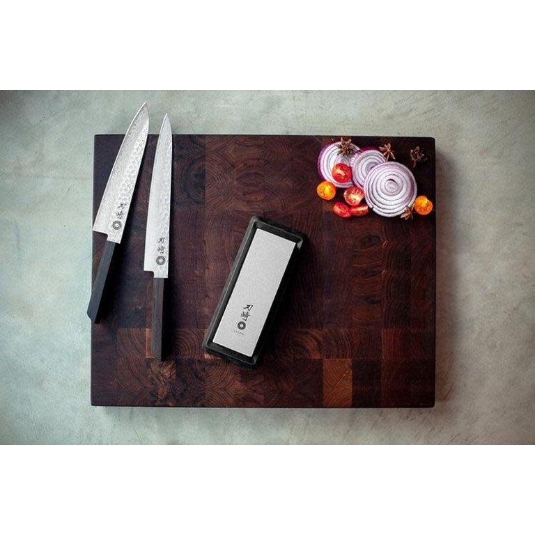 Hazaki Knives Hazaki Knives - Cutting Board 42x54cm (16"x21") - Walnut
