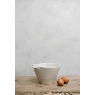 Atelier Trema Atelier Tréma - Ceramic Mixing Bowl (5 x8") - White Atelier Trema Atelier Tréma - Ceramic Mixing Bowl (5 x8") - White