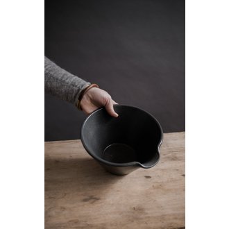 Atelier Trema Atelier Tréma - Ceramic Mixing Bowl (5x8") - Slate Atelier Trema Atelier Tréma - Ceramic Mixing Bowl (5x8") - Slate