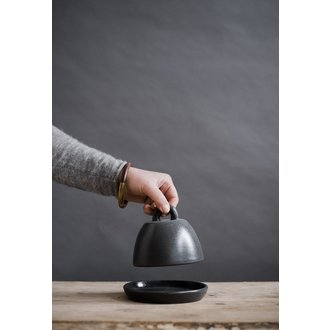 Atelier Trema Atelier Tréma - Butter Dish (3 x5") - Slate Atelier Trema Atelier Tréma - Butter Dish (3 x5") - Slate