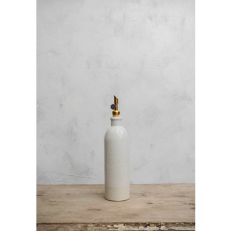 Atelier Trema Atelier Tréma - Small Oil Cruet (400ml) - White Atelier Trema Atelier Tréma - Small Oil Cruet (400ml) - White