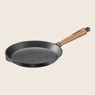 Skeppshult Skeppshult - Skillet with Walnut Handle - 24cm/9.5" Skeppshult Skeppshult - Skillet with Walnut Handle - 24cm/9.5"