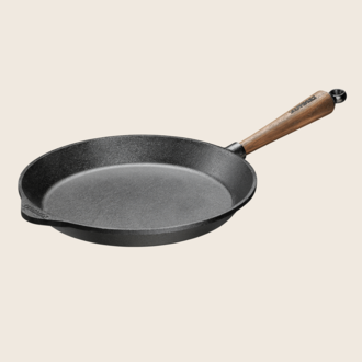 Skeppshult Skeppshult - Cast iron pan 28cm, walnut handle Skeppshult Skeppshult - Cast iron pan 28cm, walnut handle