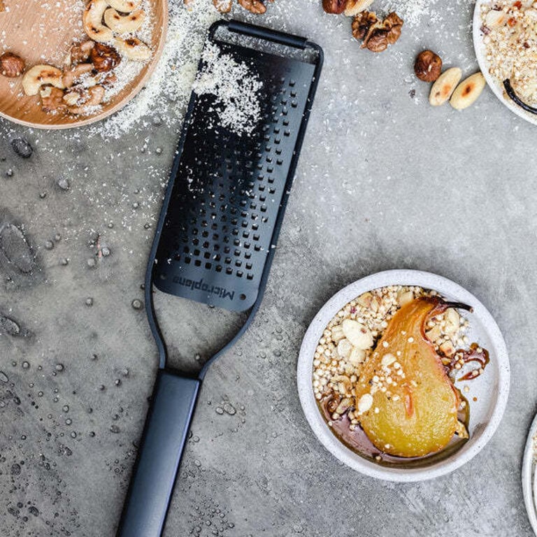 Microplane Microplane - Coarse all-metal brushed black grater, "Black Sheep" series
