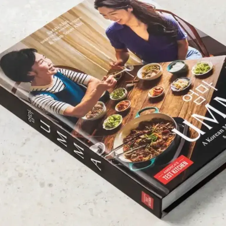 Penguin Umma: A Korean Mom's Kitchen Wisdom and 100 Family Recipes