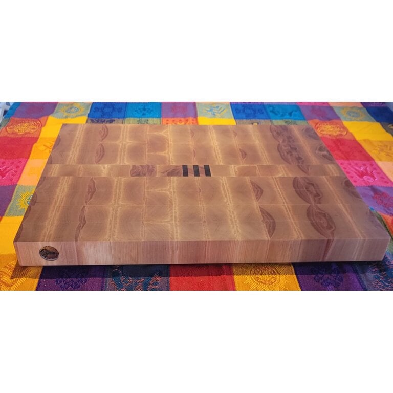 Zèbre Zèbre -  Planche à découper 23.5''x18.5'', merisier insertion centrale noyer