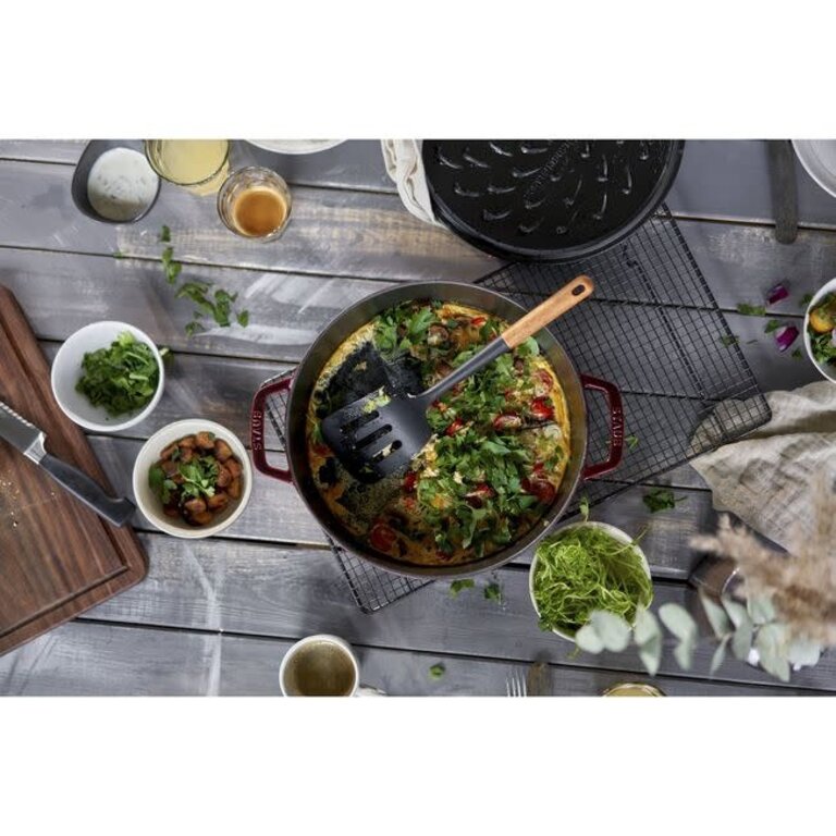 Staub Staub - Braisière en fonte émaillée 3.7L, grenadine