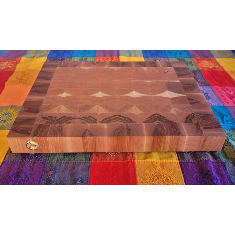 Zèbre Zèbre -  End-grain cutting board 13.5''x18'',, cherry wood (birch wood contour)