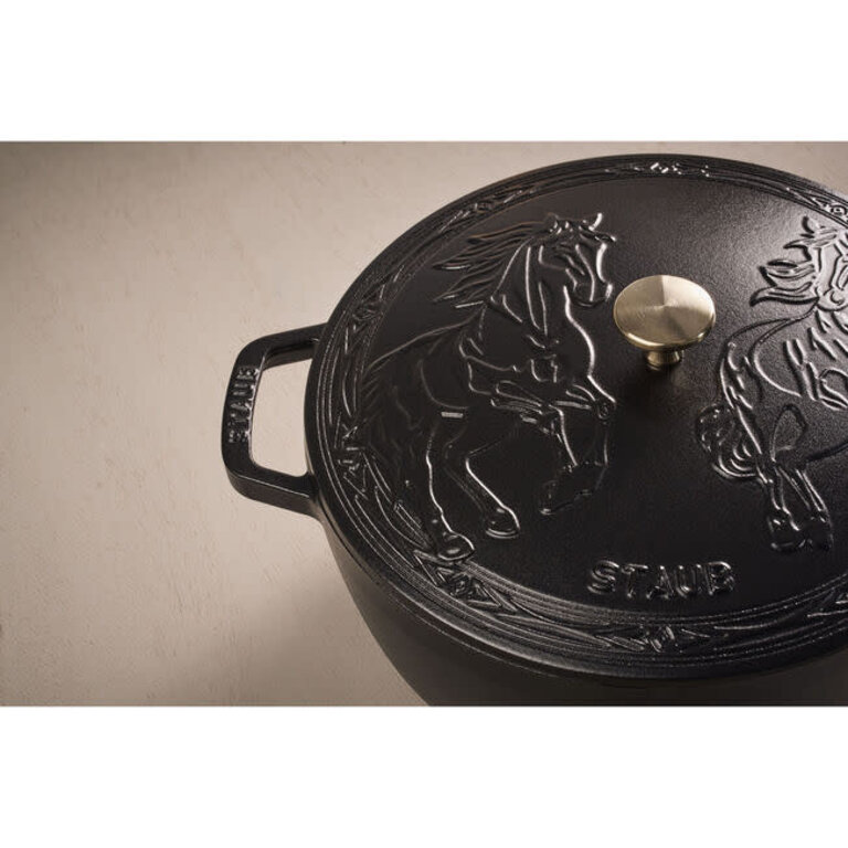 Staub Staub - French Enameled Cast Iron Casserole Dish - Special Horse Edition - 4.9L (5.2QT) - Black