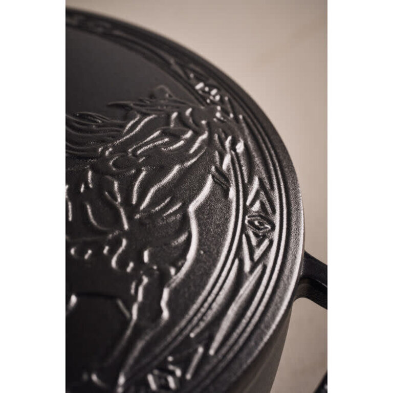 Staub Staub - French Enameled Cast Iron Casserole Dish - Special Horse Edition - 4.9L (5.2QT) - Black