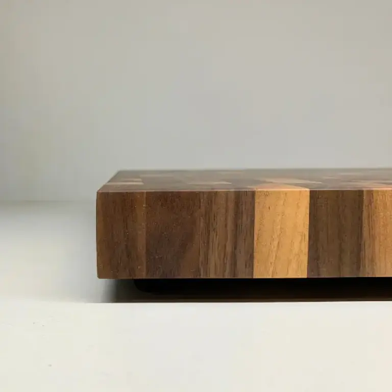 Arbol Arbol - Ziggy end-grain cutting board (10.5"x11"), walnut