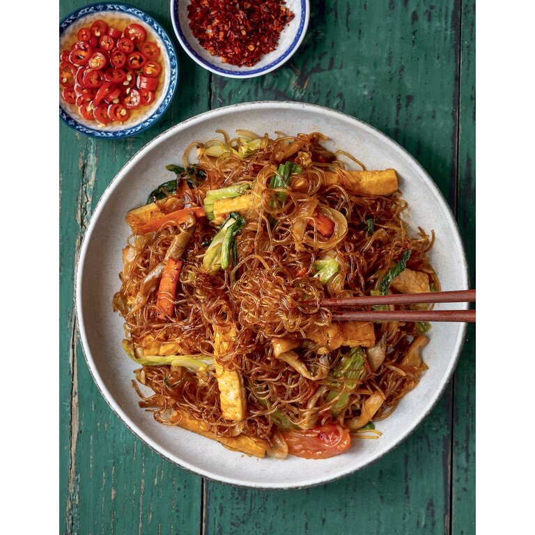 Penguin WoonHeng Chia - The Vegan Asian Kitchen 100+ Plant-Based Recipes Inspired by Malaysia, China, Thailand, and Beyond
