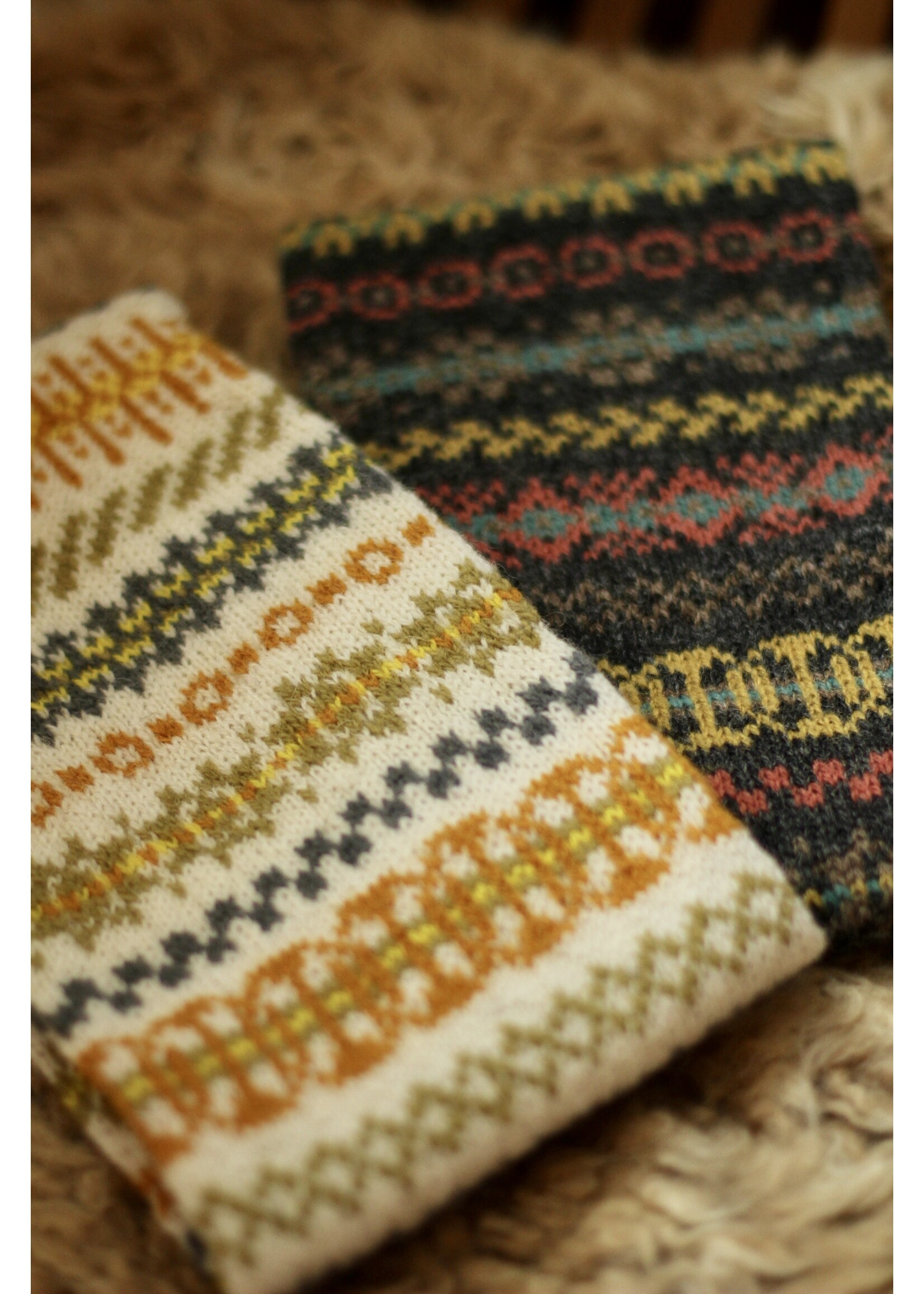 Jamieson's of Shetland Shetland Haslock Cowl Spindrift Kit