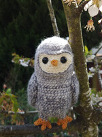 Stranded Studio Wooly Strix Crochet Set Charcoal Narwhal