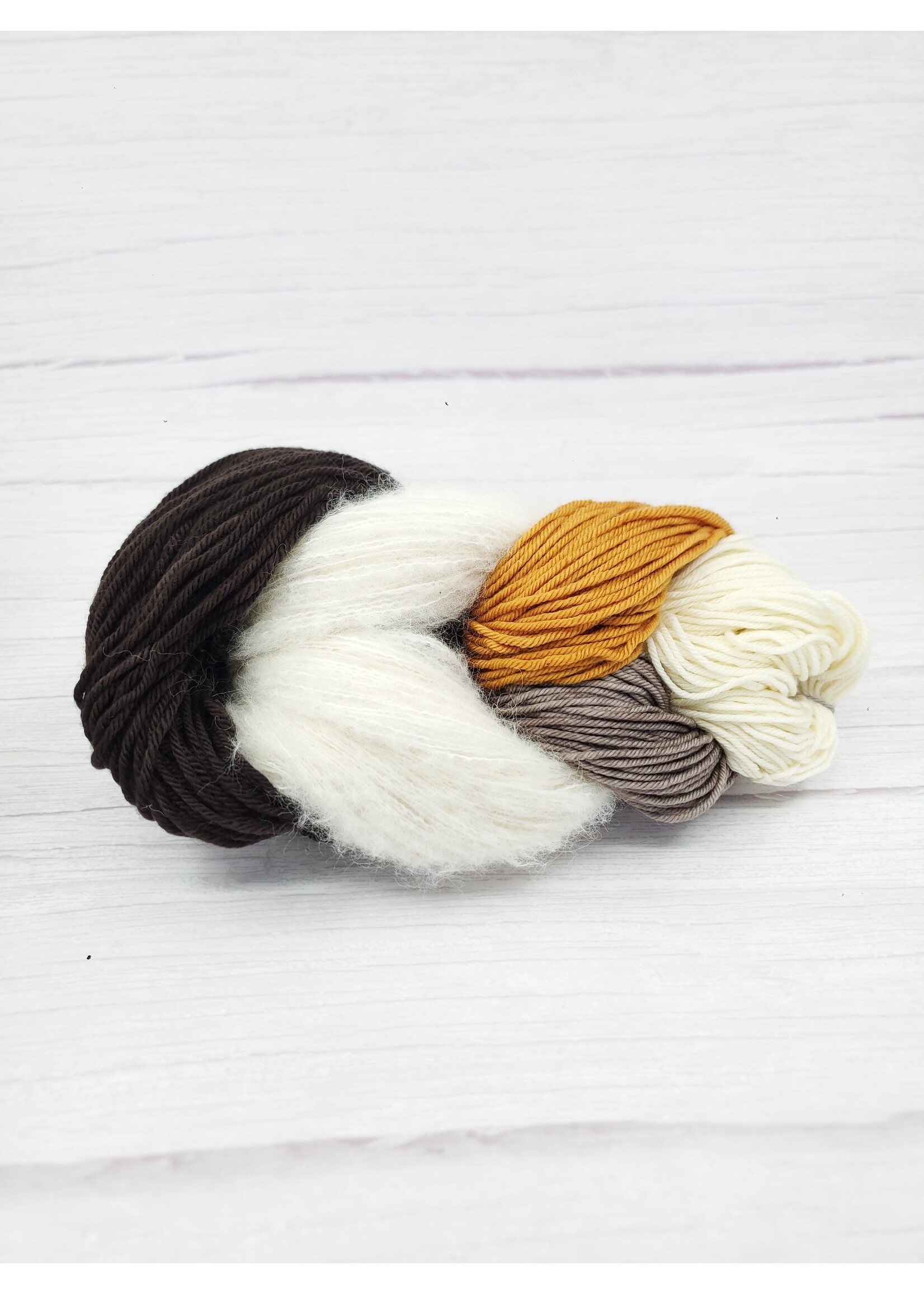 Stranded Studio Wooly Strix Crochet Set Willowbark Narwhal 2025 LYS Tour
