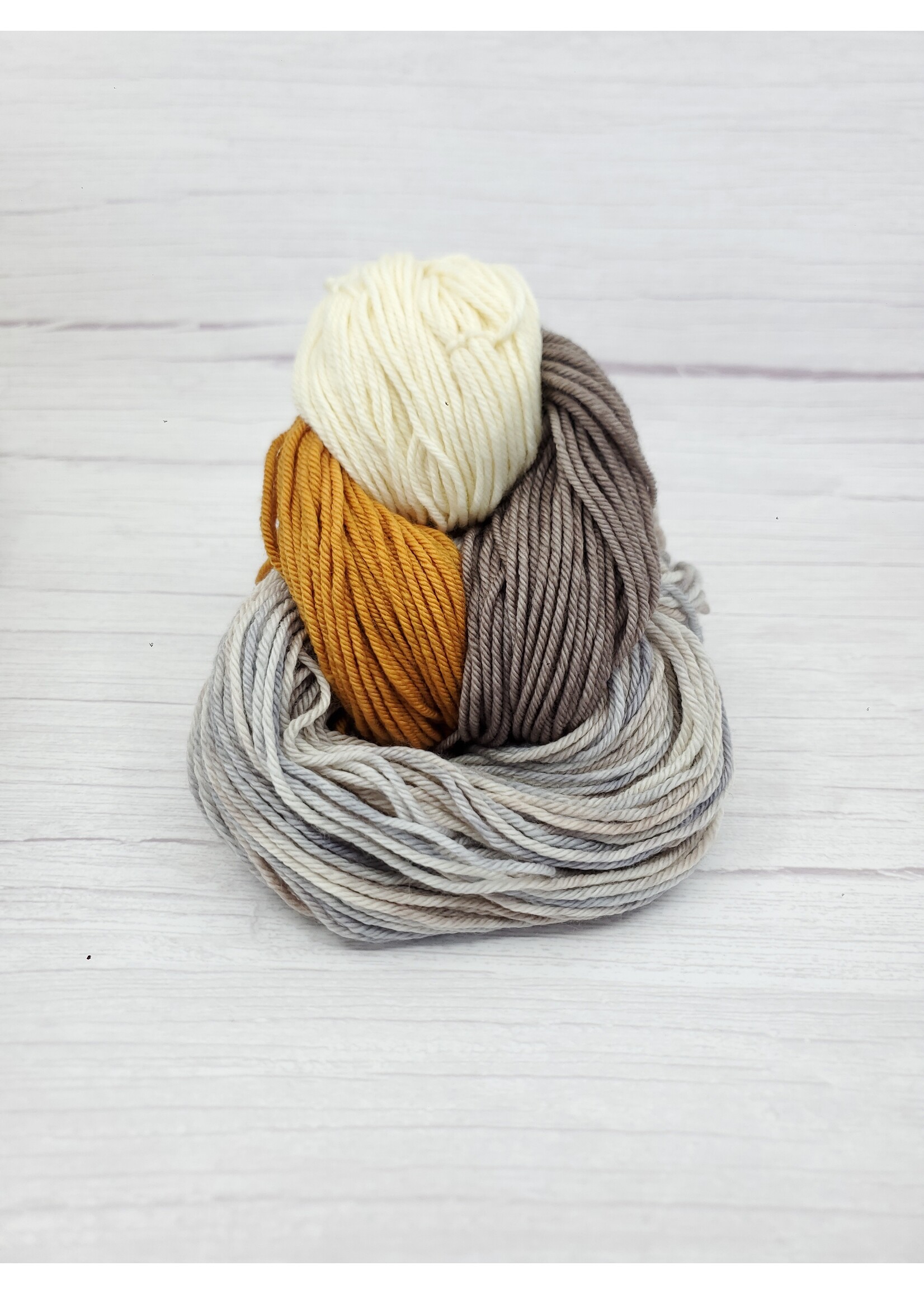 Stranded Studio Wooly Strix Crochet Set Sandstone Narwhal 2025 LYS Tour