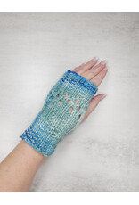 Benefiting Edmonds Food Bank Helping Hands Mitts Hand-Dyed Yarn Kit Benefiting Edmonds Food Bank Helping Hands Mitts Hand-Dyed Yarn Kit