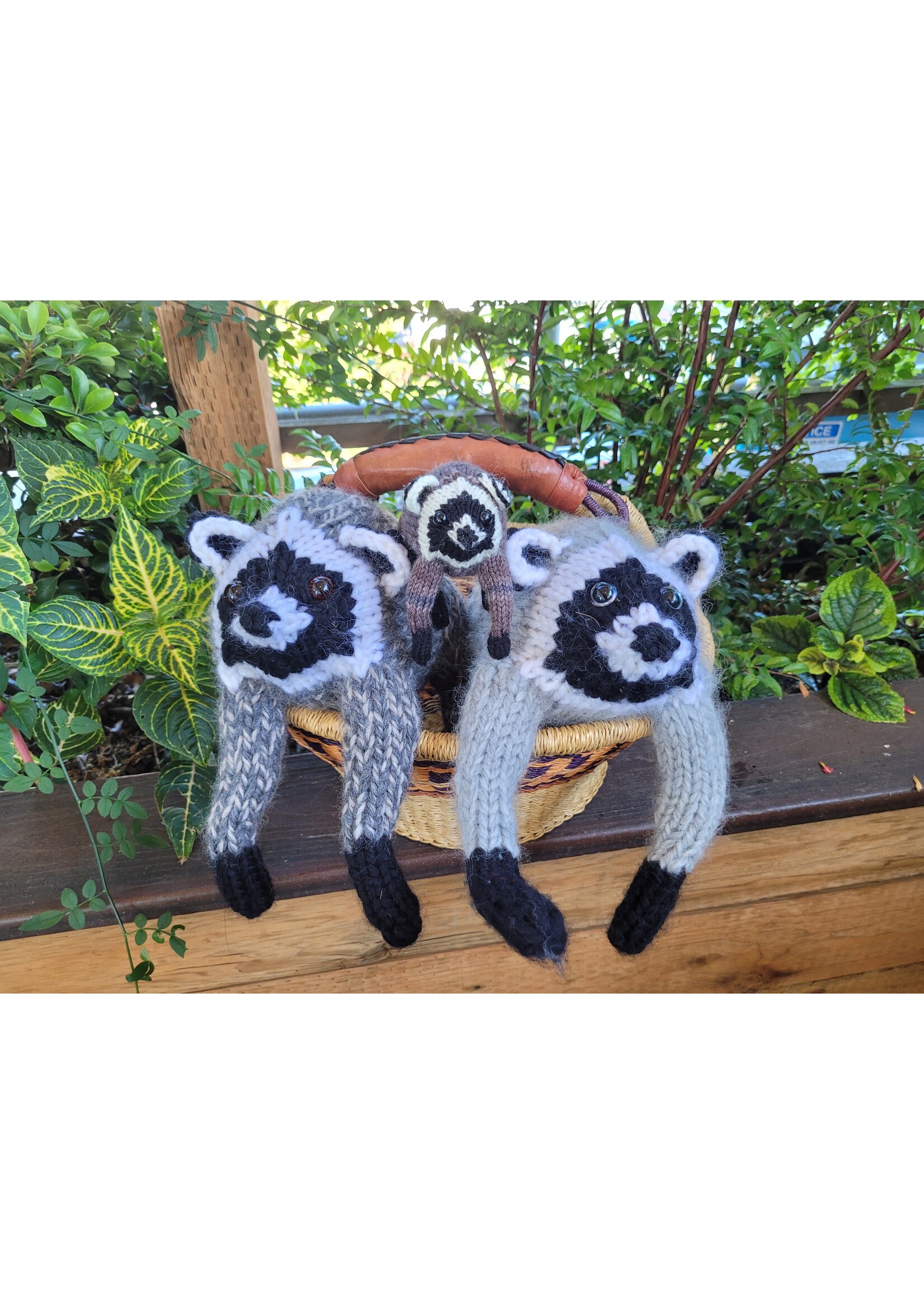 Stranded by the Sea Jimothy Knitting Kit MINI - Rory