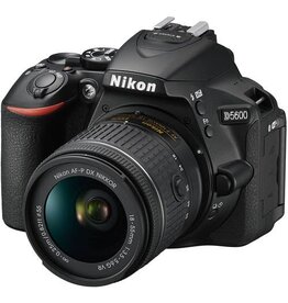 Nikon D5600 with 18-55mm [Black]