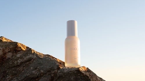 COOLA : Écran solaire à l’oxyde de zinc (peau claire) -FPS 30