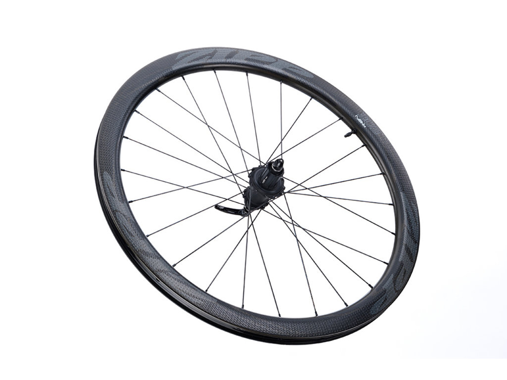 zipp 303 nsw clincher
