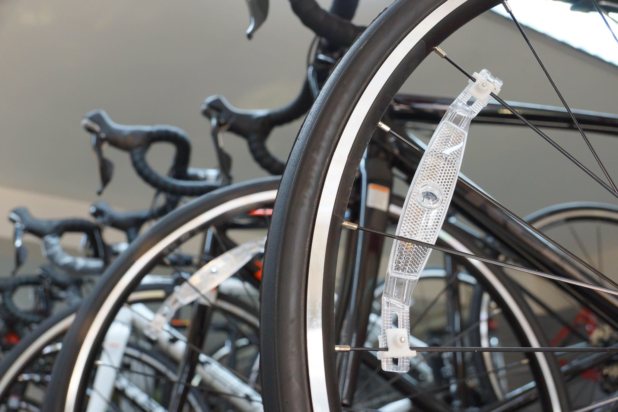 Les différentes dimensions des pneu vélo et leur impact sur la route -  InduroGear