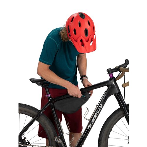 Osprey Osprey Escapist 2L Frame Bag Osprey Osprey Escapist 2L Frame Bag