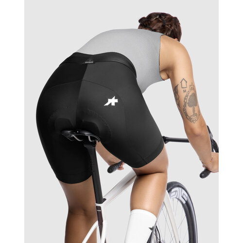 Assos Assos Uma GT S11 Half Shorts | Women